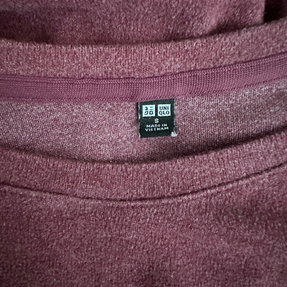 Uniqlo Heattech Maroon Shirt - Picture 2 of 3